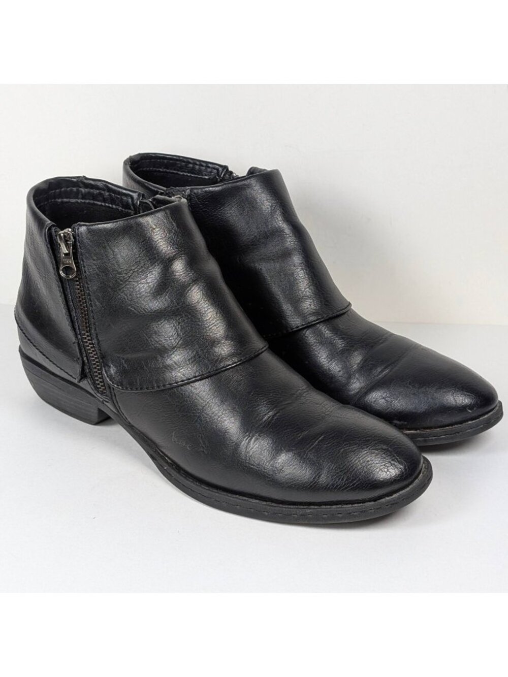 Born BOC Black Leather Side Zip Ankle Boots Booties Womens Size US 11 Women's